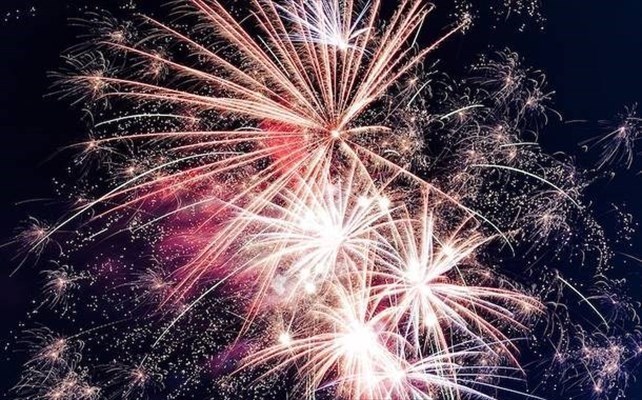 Festeggiamo il nuovo anno tra Gran Galà, fuochi d'artificio e folklore popolare