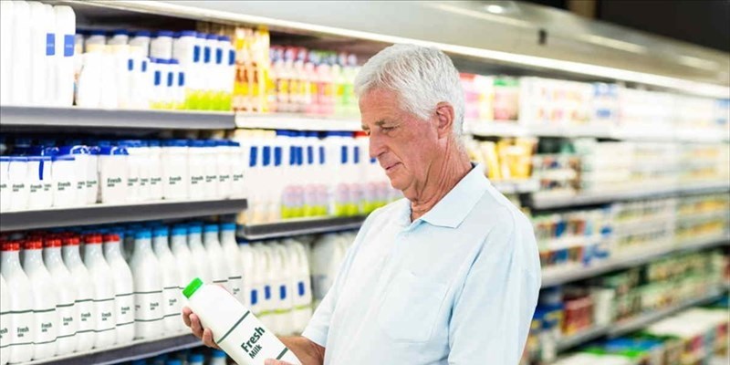 “Caro” latte Un litro potrebbe arrivare a costare più di 2 euro, l’allarme di Granarolo e Lactalis